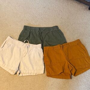 Set linen old navy Casual Shorts in Green, Cream, and Tan